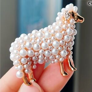 Pearl and Gold Sheep Brooch